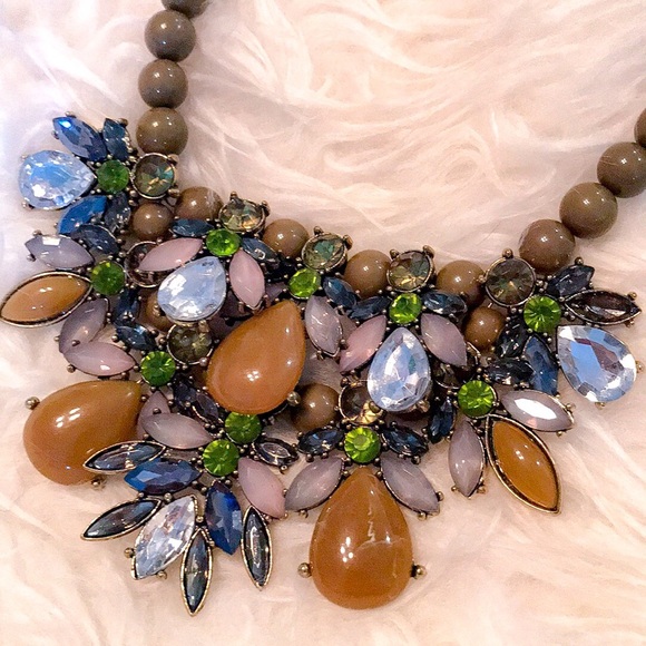 Charming Charlie Necklace Green Beaded Statement - Picture 2 of 4